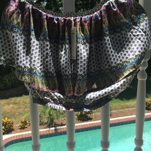 Strapless flouncy Blouse